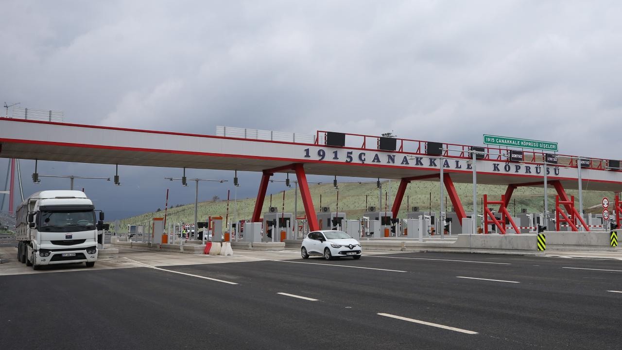 Otoyollarda gişesiz, bariyersiz ulaşıma geçiliyor