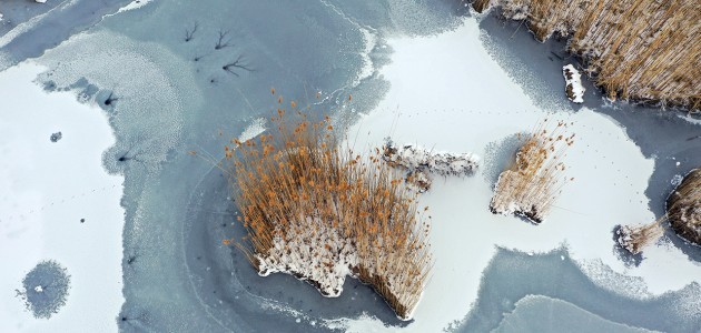 Iğdır’daki donan Üçkaya Gölü havadan görüntülendi