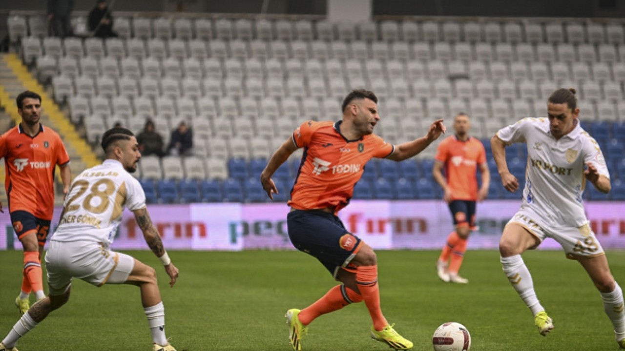 Başakşehir 3 puanı tek golle aldı