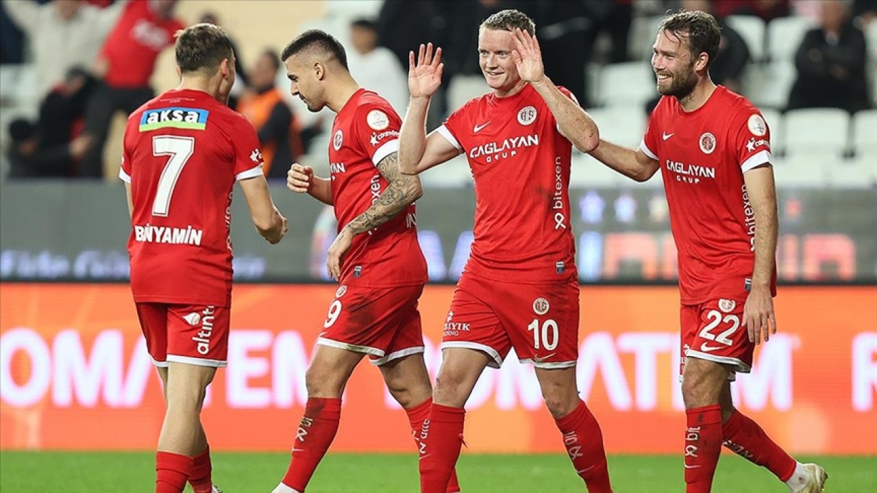Antalyaspor, Gaziantep FK'yi tek golle geçti