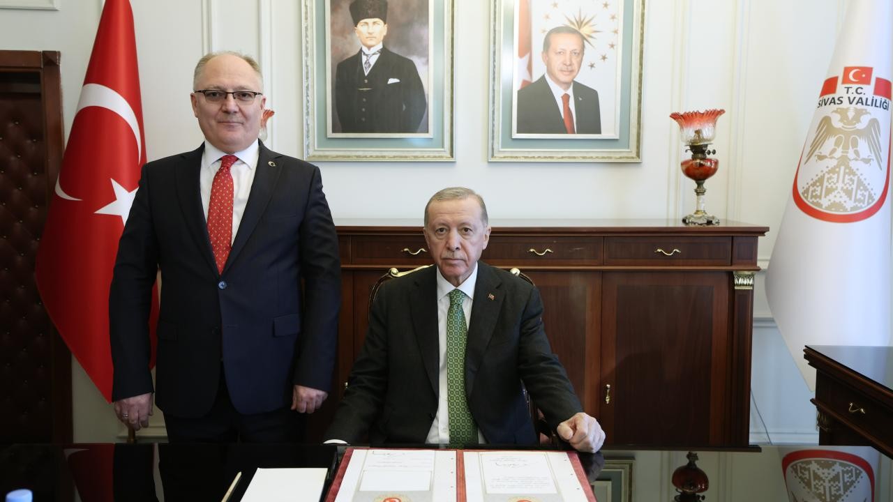 Cumhurbaşkanı Erdoğan Sivas Valiliği’ni ziyaret etti