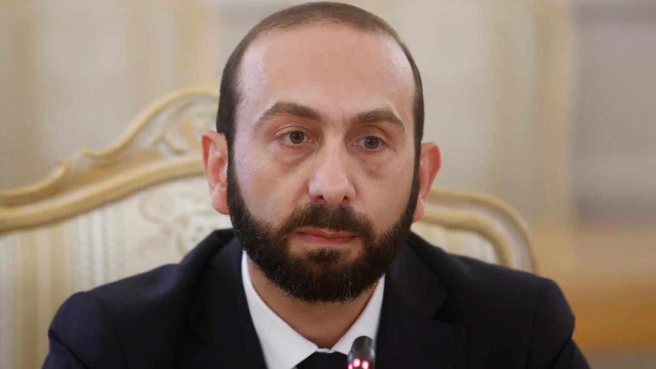 Ermenistan Dışişleri Bakanı Mirzoyan, Türkiye ile sınırların açılmasını istedi