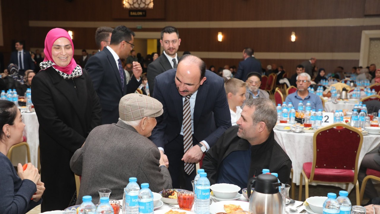 Başkan Altay şehit aileleri ve gazilerle iftarda buluştu