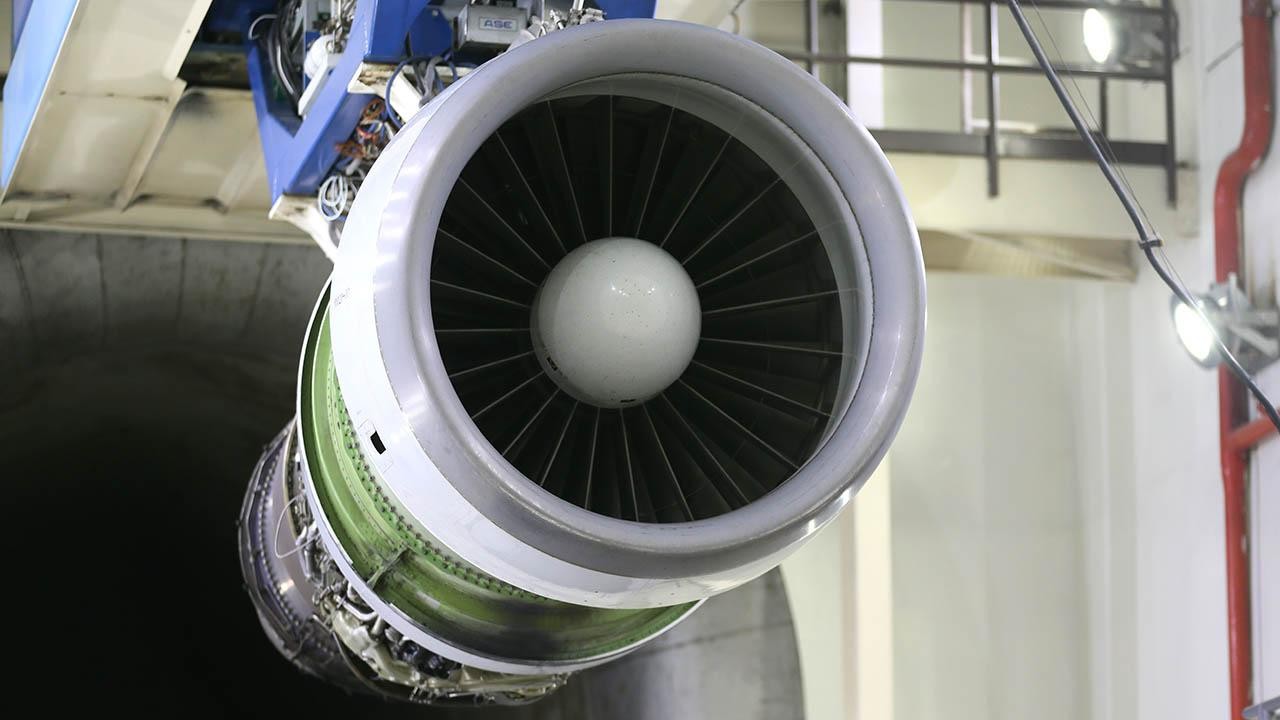 Türkiye’nin ilk milli turbofan uçak motoru “TEI-TF6000“ tanıtıldı