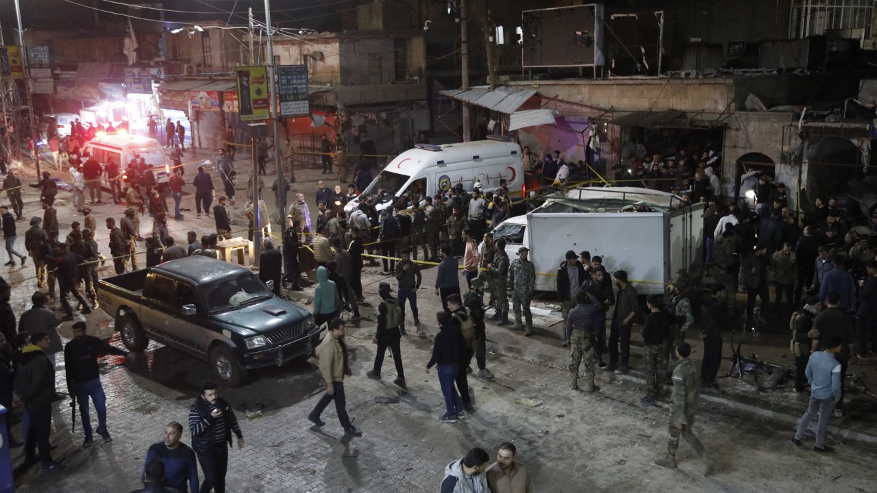 Suriye’nin Azez ilçesinde bombalı terör saldırısında: 8 ölü, 30 yaralı