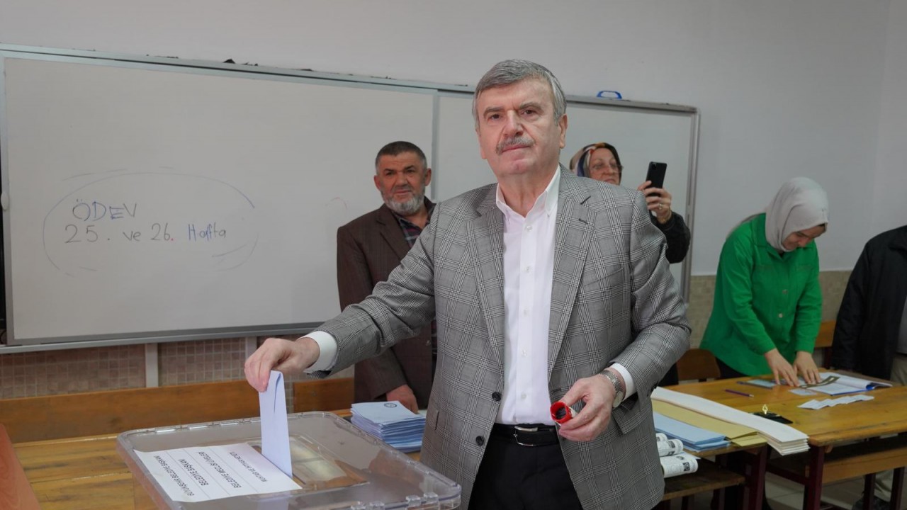 AK Parti Konya Milletvekili Tahir Akyürek oyunu kullandı