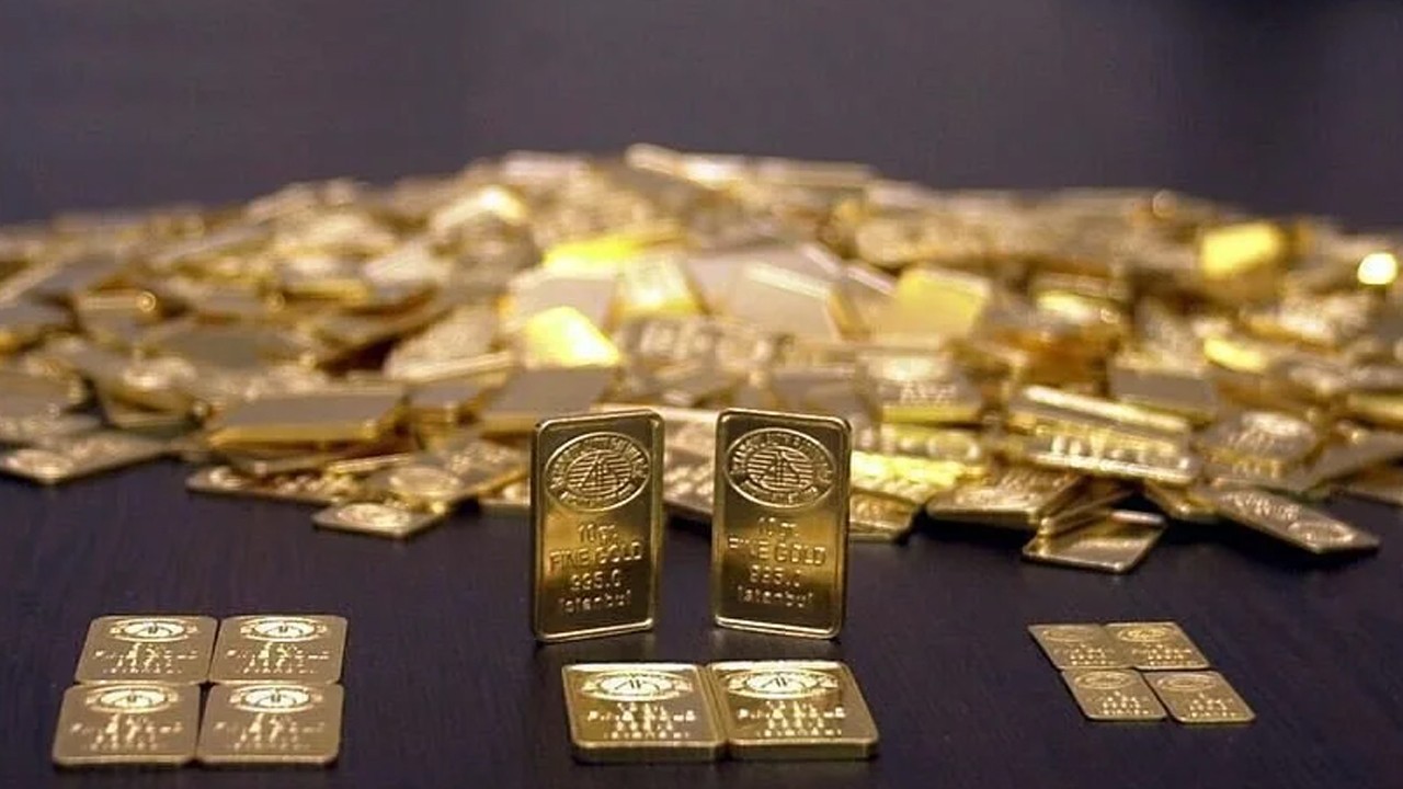 Altının gramı 2 bin 355 lira liradan işlem görüyor