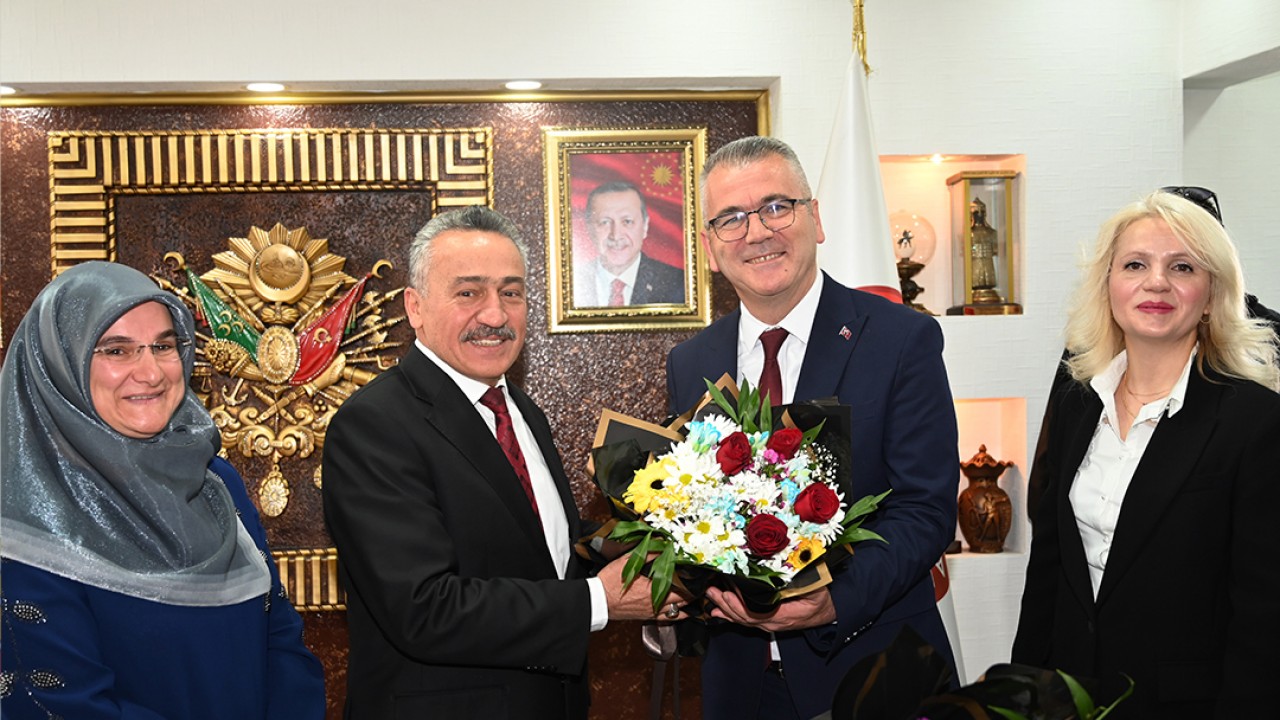 Seydişehir Belediye Başkanı Hasan Ustaoğlu mazbatasını aldı