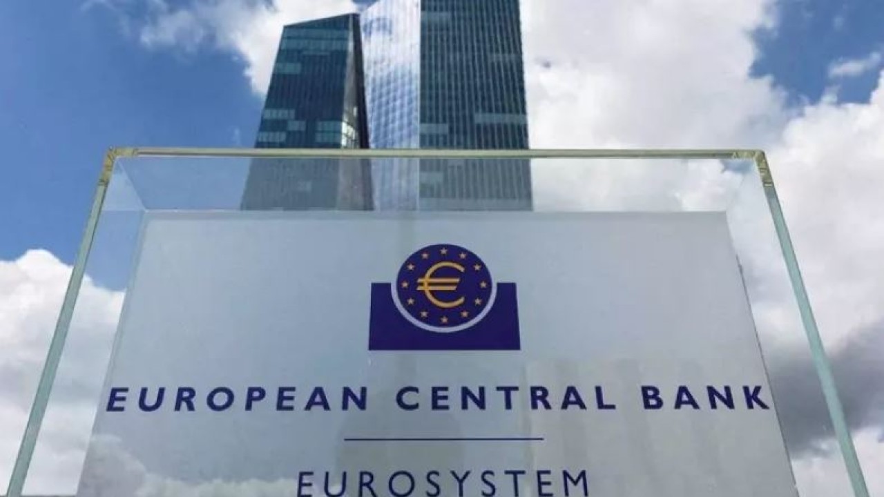 Avrupa Merkez Bankası politika faizini sabit tuttu