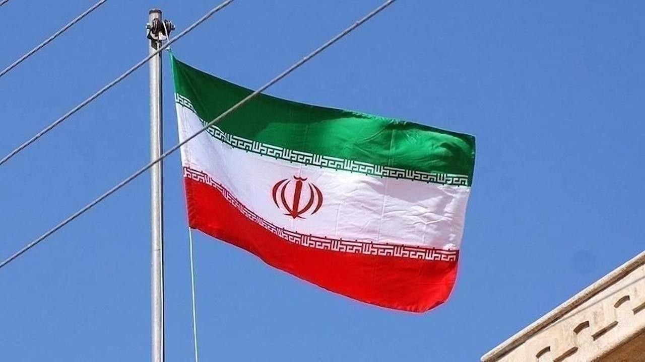 İran Meclis Başkanı Kalibaf: İsrail'e askeri hamle, diplomatik misyonlarımıza saldırıya cevaptı