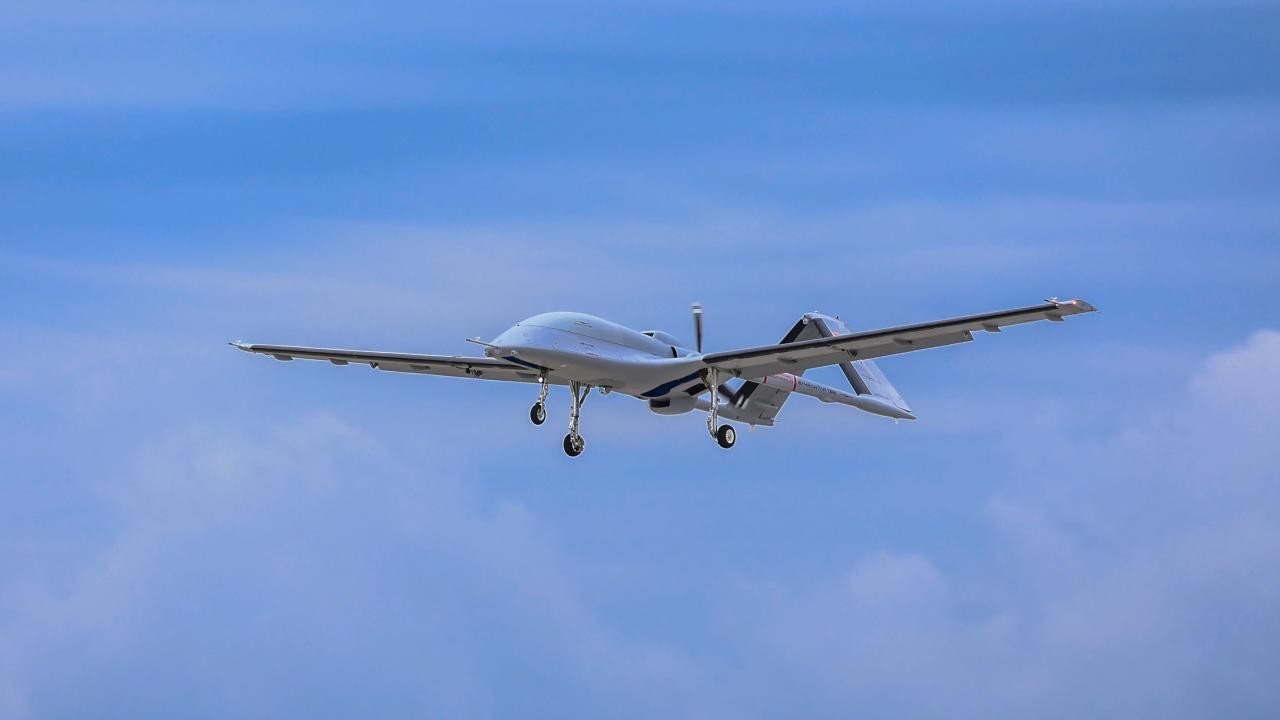 Bayraktar TB3 SİHA test uçuşlarına devam ediyor