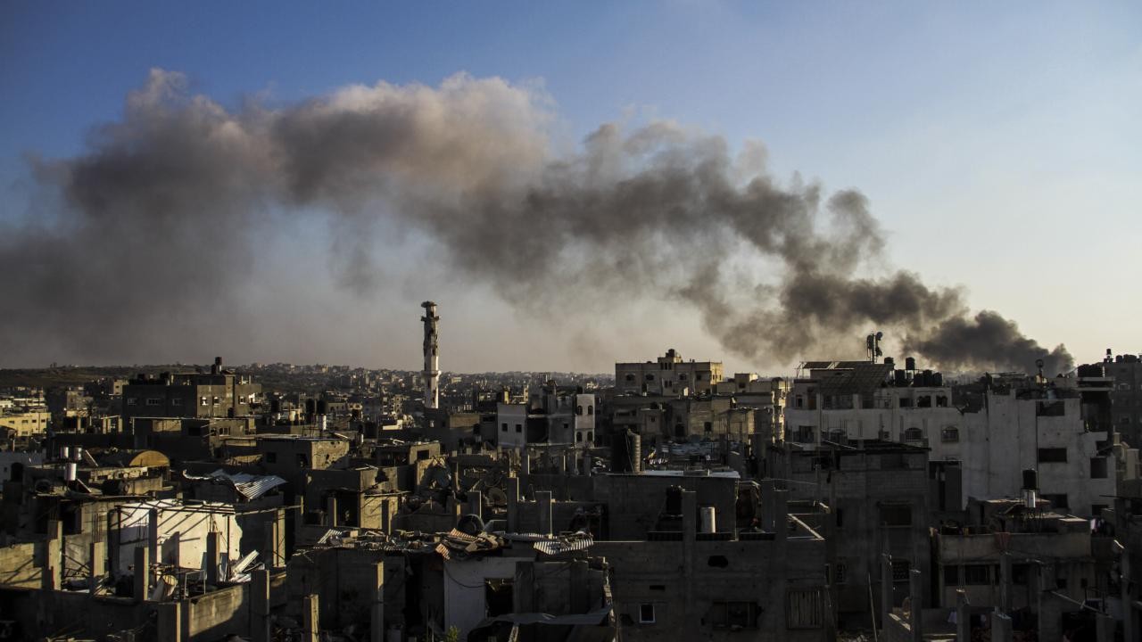 İsrail’in 197 gündür saldırılarını sürdürdüğü Gazze’de can kaybı 34 bin 49’a yükseldi