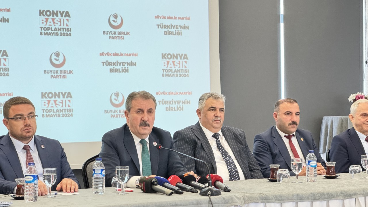 Konya’da gazetecilerle bir araya gelen BBP Genel Başkanı Destici: Türkiye, Gazze’ye en çok yardım eden ülke
