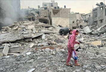 İsrail'in 221 gündür saldırılarını sürdürdüğü Gazze'de can kaybı 35 bin 173'e ulaştı