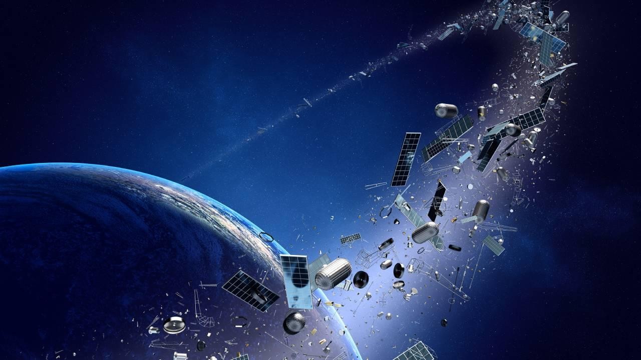 Uzay kirliliğine karşı üretilen "ahşap uydu" eylülde fırlatılacak