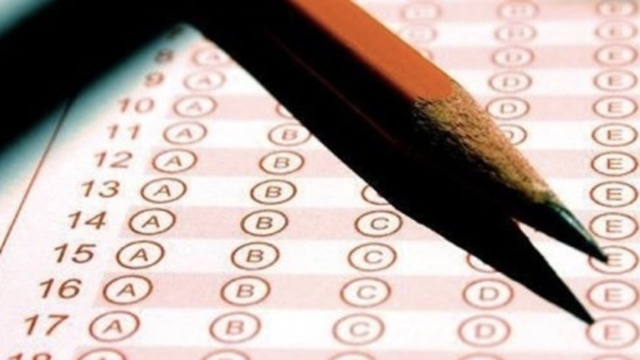 MEB, LGS sorularını ve cevap anahtarlarını yayınladı! Tıkla puanını hesapla