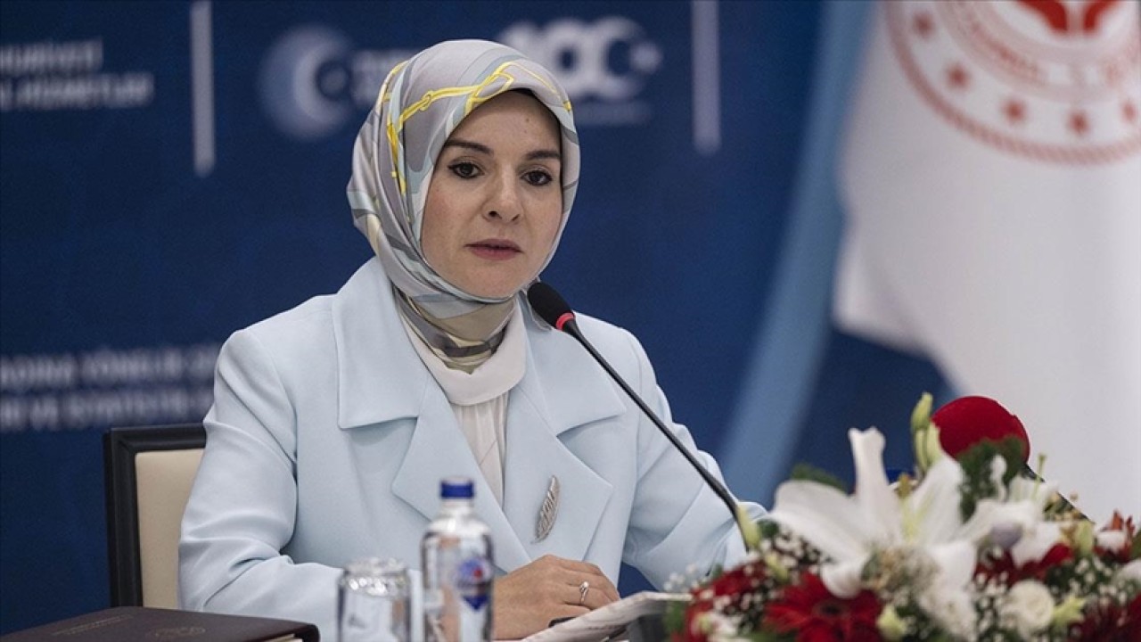 Bakan Göktaş'tan, mezuniyet gösterisine alınmayan otizmli çocuğa destek