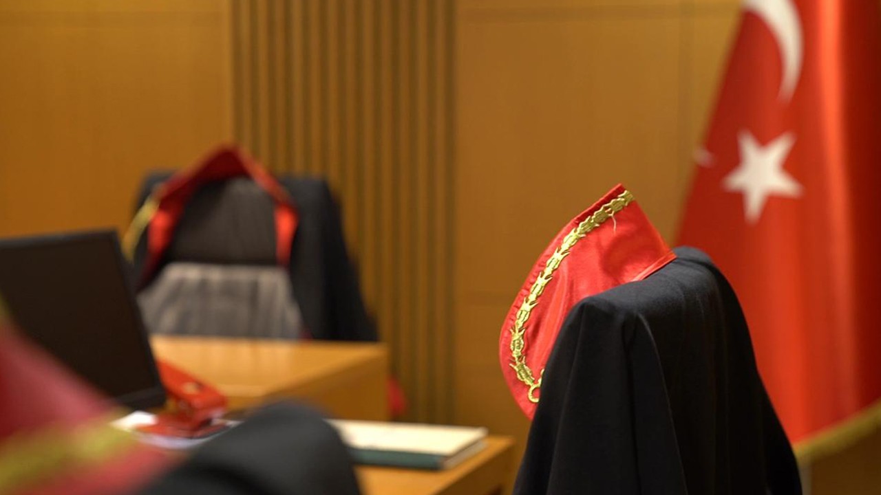 Kedi "Eros"u öldüren sanığa  2 yıl 6 aylık hapis cezası onandı