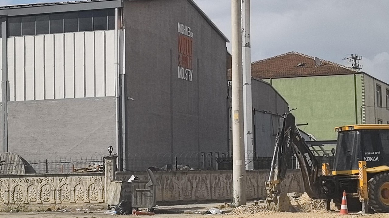 Çatıdan düşen telekomünikasyon teknikeri ağır yaralandı