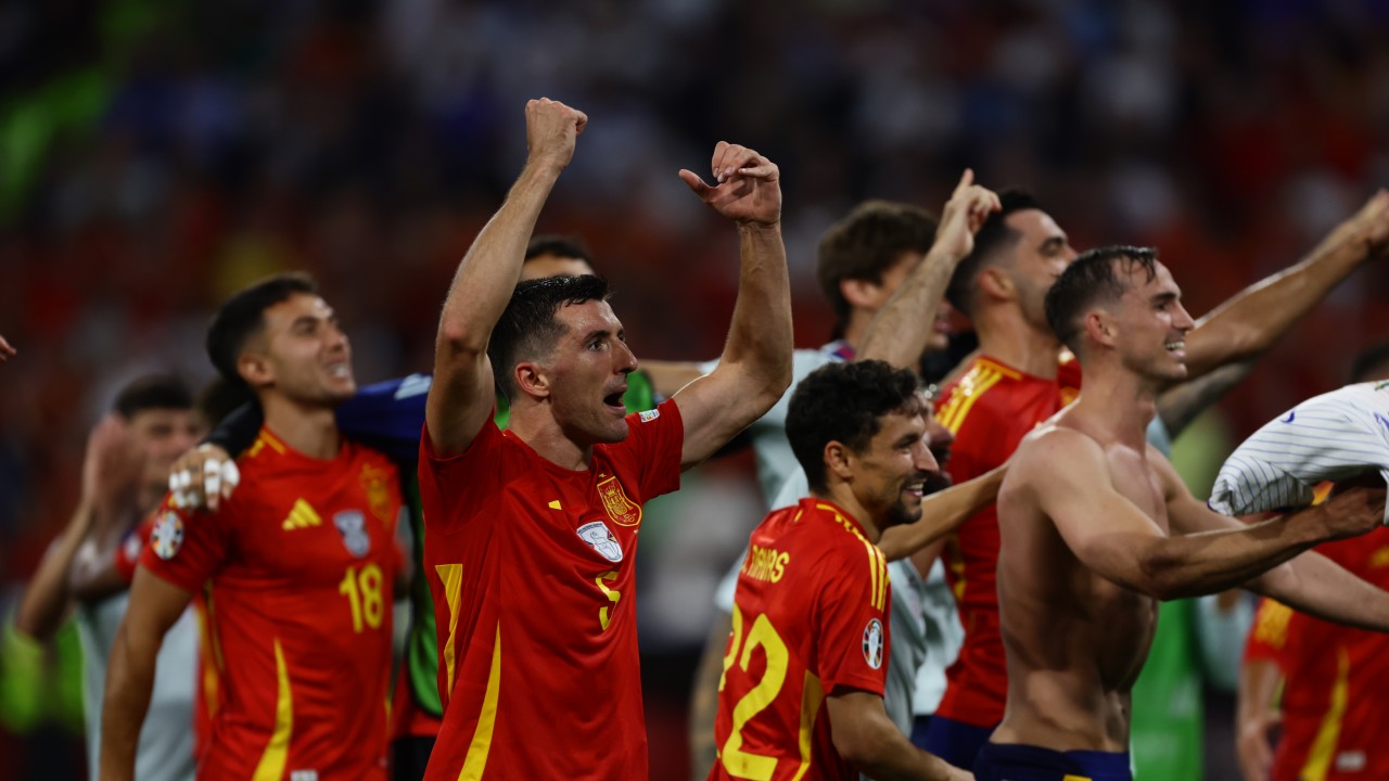 EURO 2024'te ilk finalist İspanya