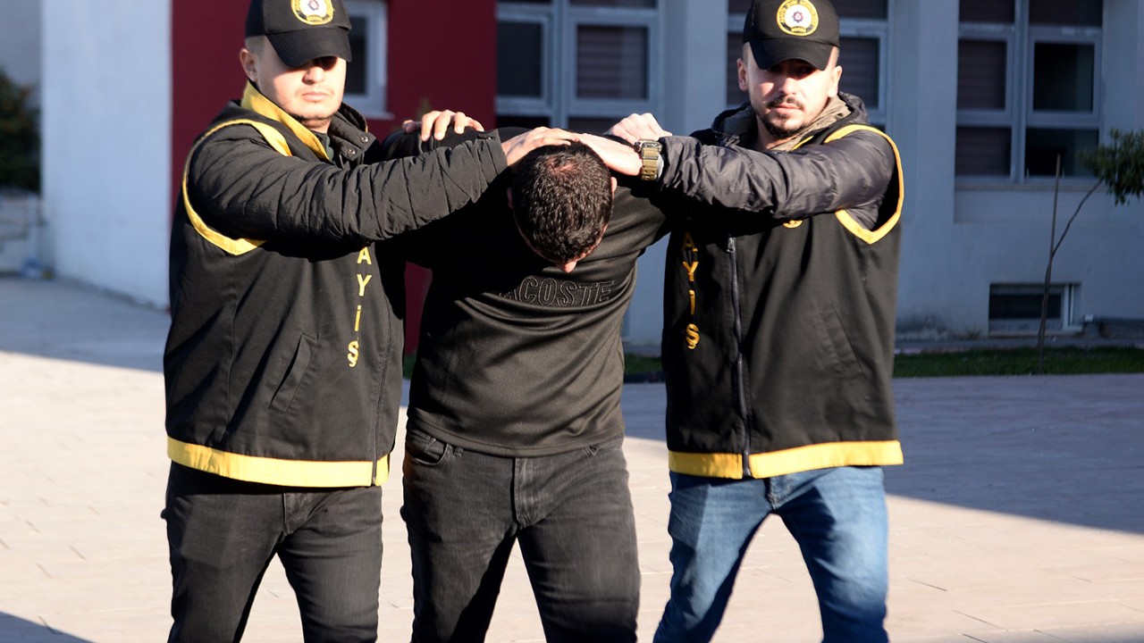 'Garson, bakar mısın' cinayetinde 3 sanığa 18'er yıl hapis cezası