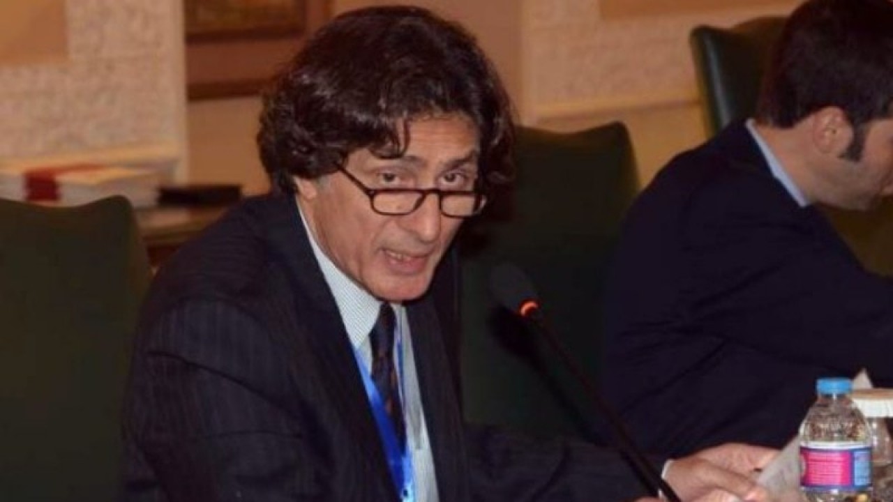 Pakistan'da eski başbakan Han'ın partisinin sözcüsü gözaltına alındı