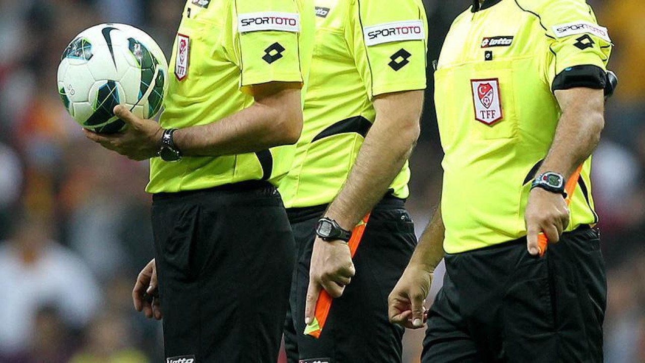 Trendyol Süper Lig'deki erteleme maçlarının hakemleri açıklandı