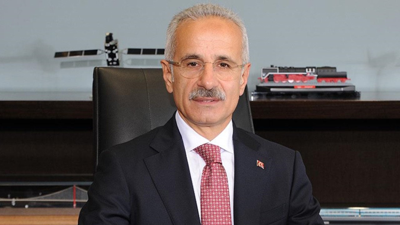 Bakan Uraloğlu'ndan "sosyal medya" açıklaması