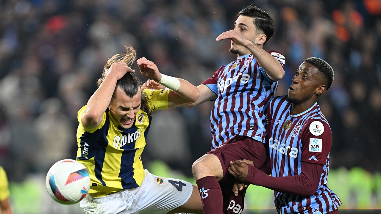 Fenerbahçe, Trabzon'da uzatmalarda kazandı: Zirve takibi sürüyor