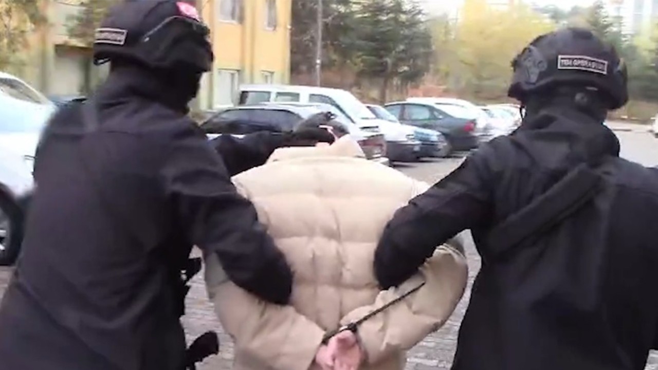 Fetullah Gülen'in koruması, eski emniyet müdürü yakalandı