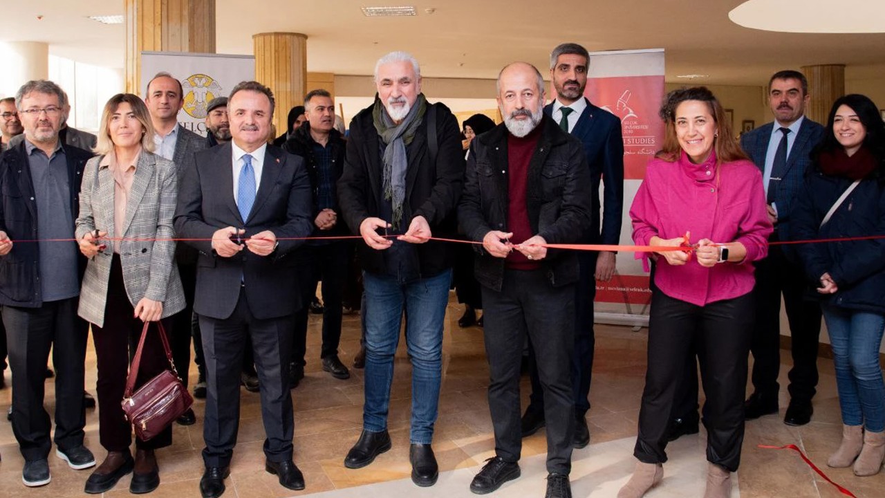 Konya'da Deveran Geleneksel Türk Sanatları Sergisi açıldı