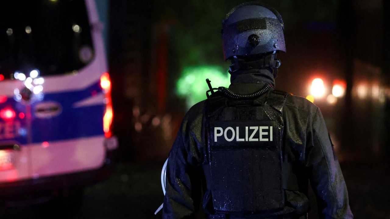 Almanya'da dehşet! Noel pazarına araçlı saldırı: Çok sayıda yaralı var