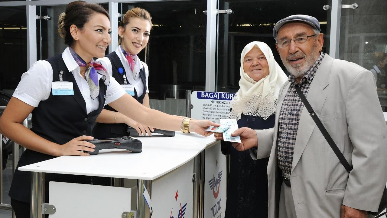 2024'te 1 milyonu aşkın emekli indirimli ulaştırmadan faydalandı
