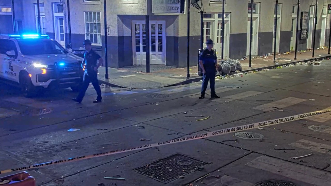 ABD'de otomobil kalabalığın arasına daldı: Çok sayıda ölü ve yaralı var