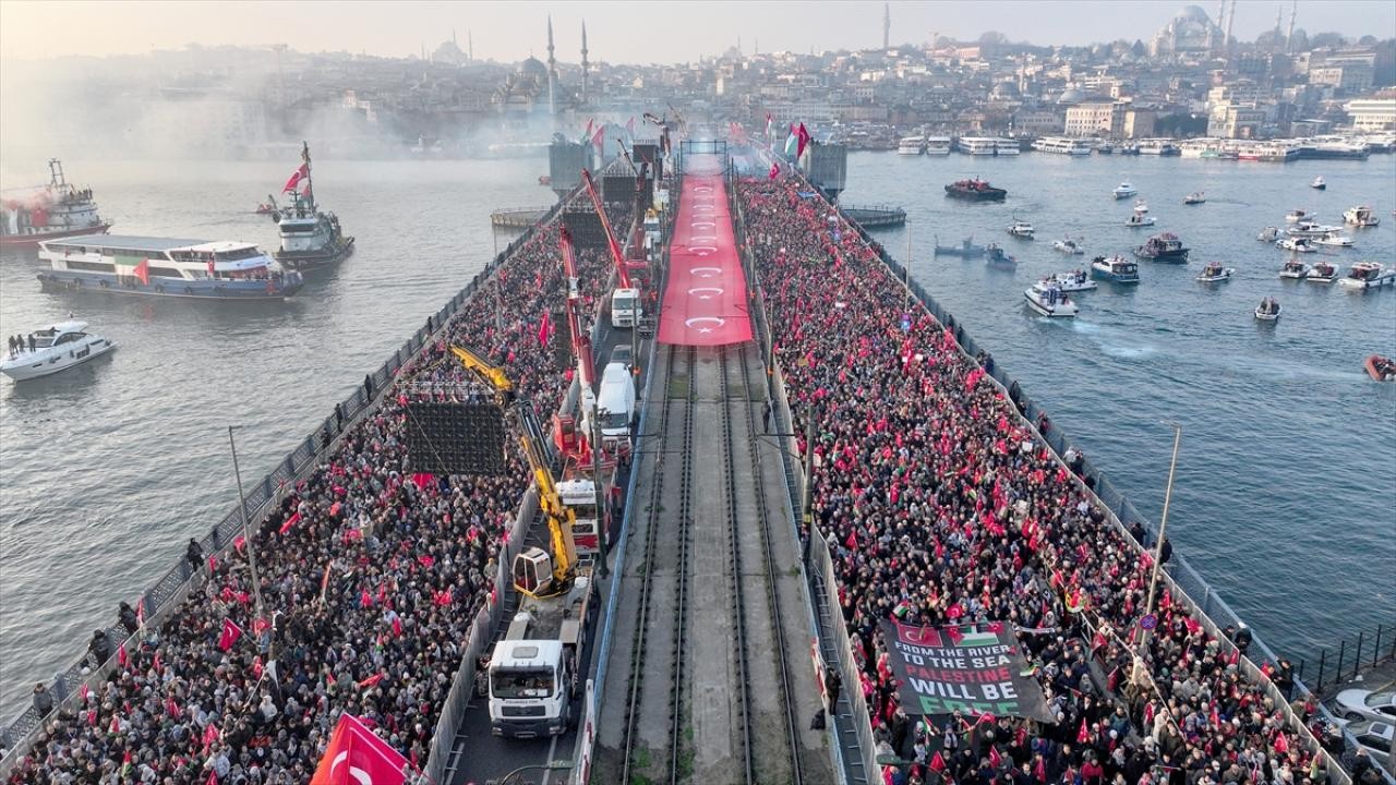 Kabine üyelerinden İstanbul'daki yürüyüşe destek