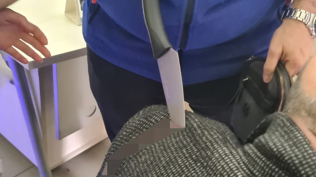 Çocuklarının yanında diş hekimini bıçaklayan anne tutuklandı