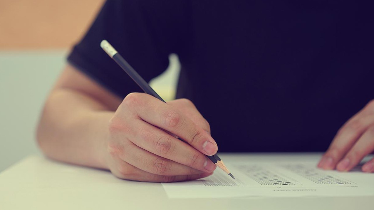 FETÖ'nün sınav usulsüzlüğü soruşturmasında 7 gözaltı kararı