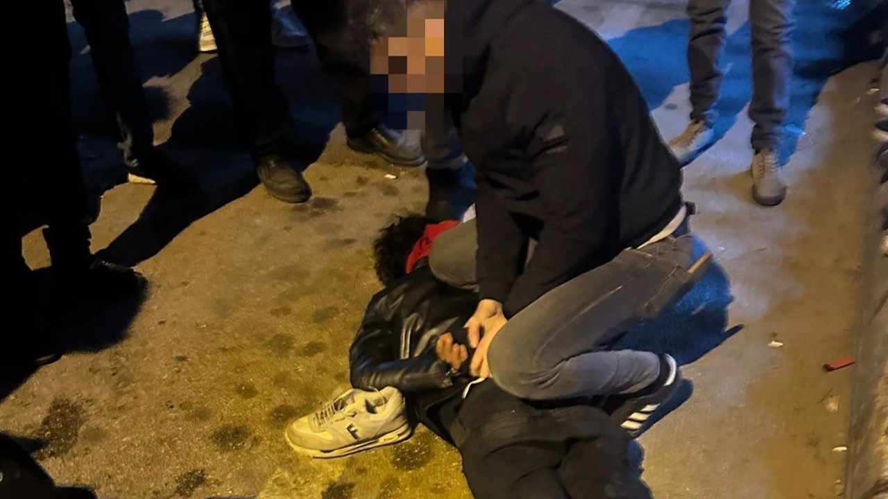 Poşet dolusu uyuşturucuyla yakalanan torbacıdan ilginç savunma: "Fıstık sandım"