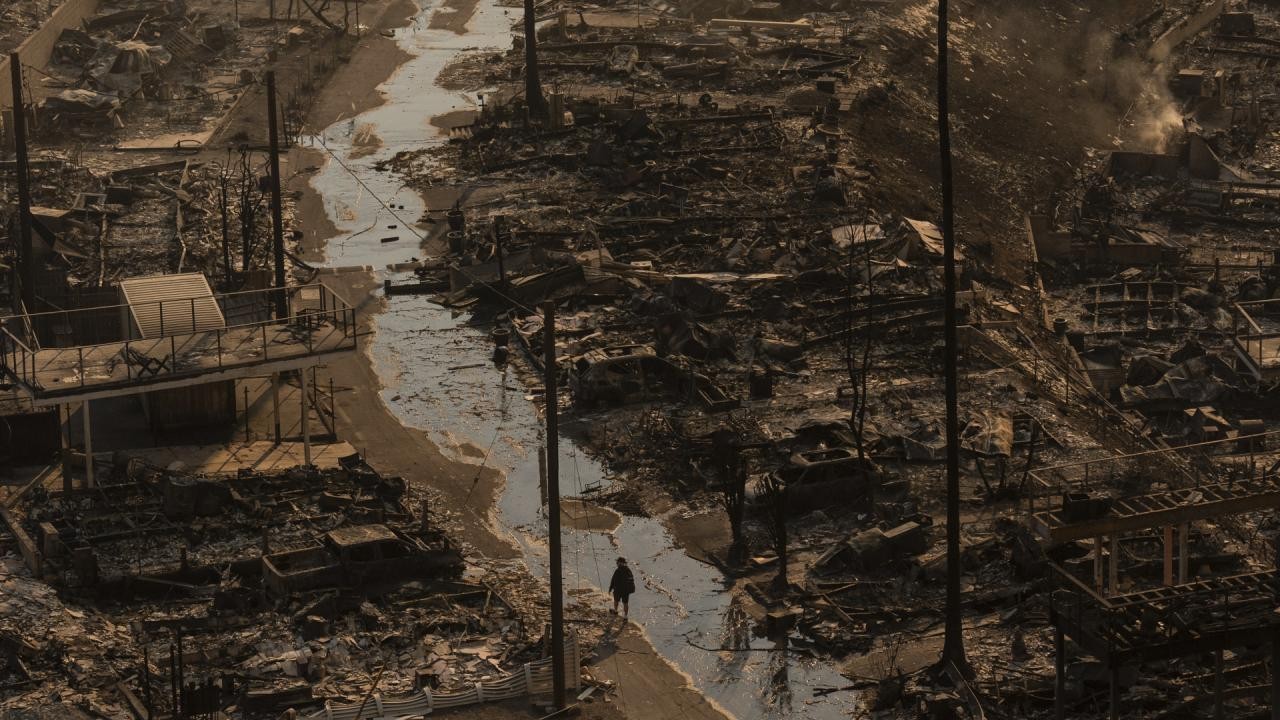 Yangın yeri Los Angeles'ta şimdi de "kimyasal madde" tehdidi