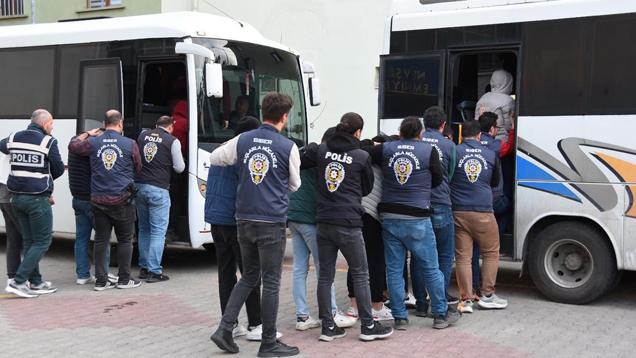 8 ilde ikinci el eşyada 500 milyon TL'lik vurgun: 56 gözaltı