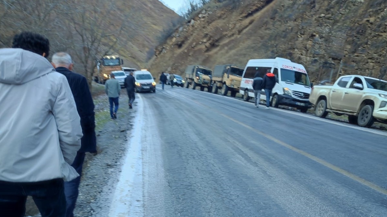 Askeri araç devrildi: 2 asker hafif şekilde yaralandı