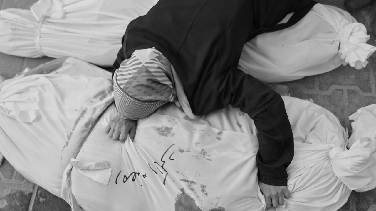 Gazze'de son 24 saatte enkaz altından 120 kişinin naaşı çıkarıldı