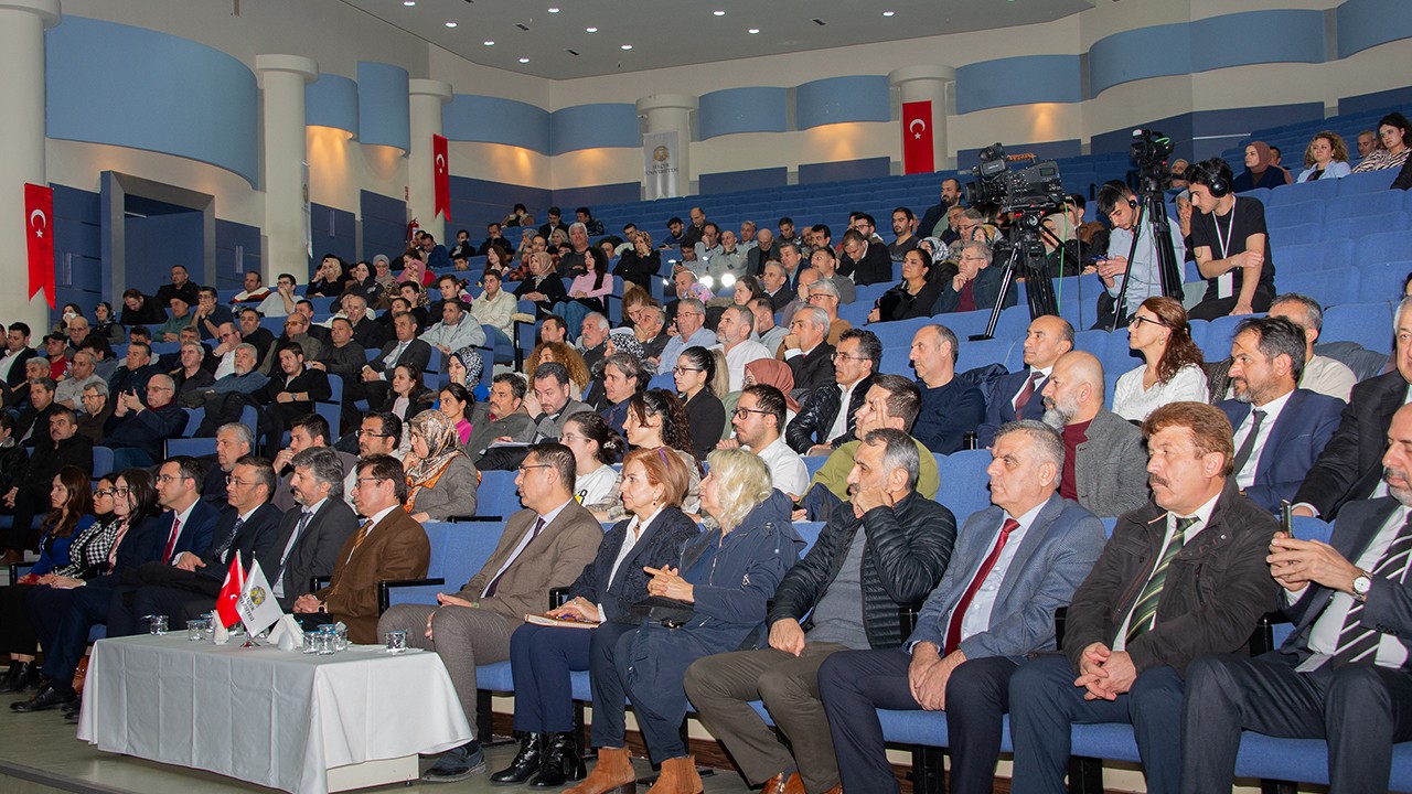 KVKK Başkanı Faruk Bilir, Selçuk Üniversitesinde düzenlenen eğitime katıldı