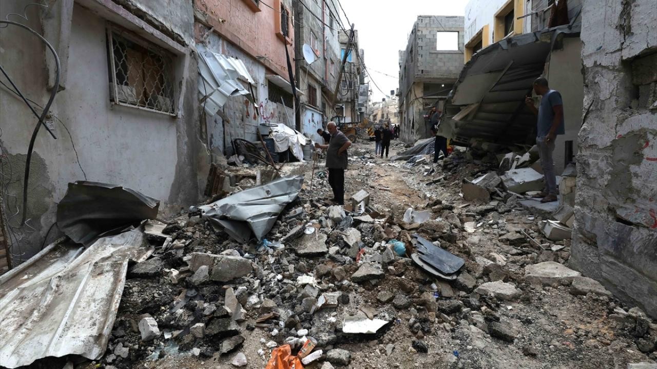 Soykırımcı İsrail güçleri, Tulkerim'de sürdürdüğü saldırılarda 50 ev ve 280 iş yerini yıktı