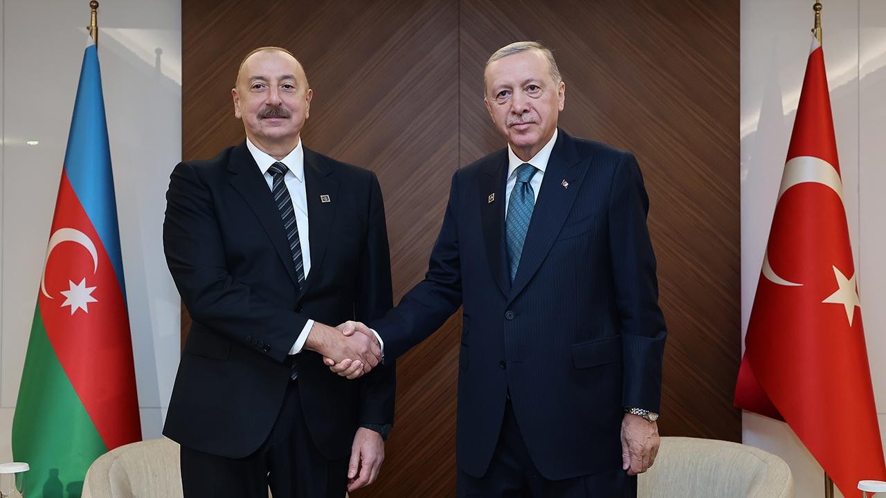 Azerbaycan Cumhurbaşkanı Aliyev'den Cumhurbaşkanı Erdoğan'a tebrik