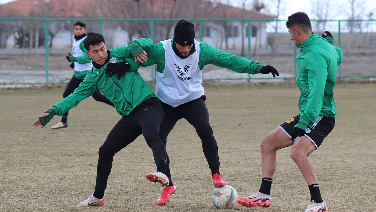 1922 Konyaspor Çorlu’ya bileniyor
