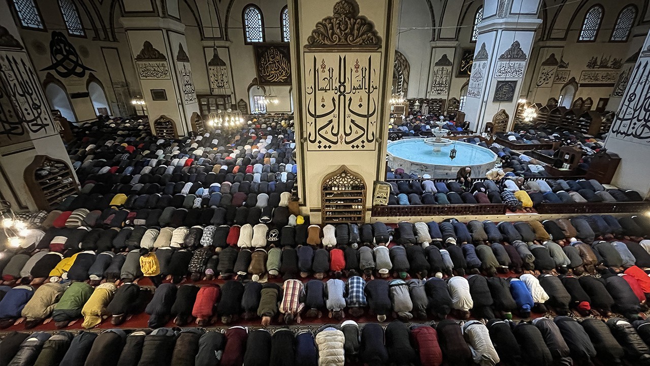 İLK TERAVİH NAMAZI NE ZAMAN? Bu akşam teravih namazı var mı?  Teravih namazı nasıl kılınır?