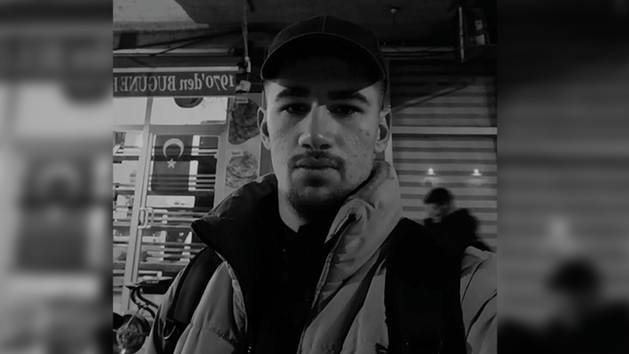 17 yaşındaki çocuk, yaşıtını bıçakla öldürdü