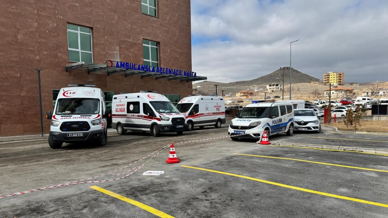 Doktor hasta tarafından bıçaklandı