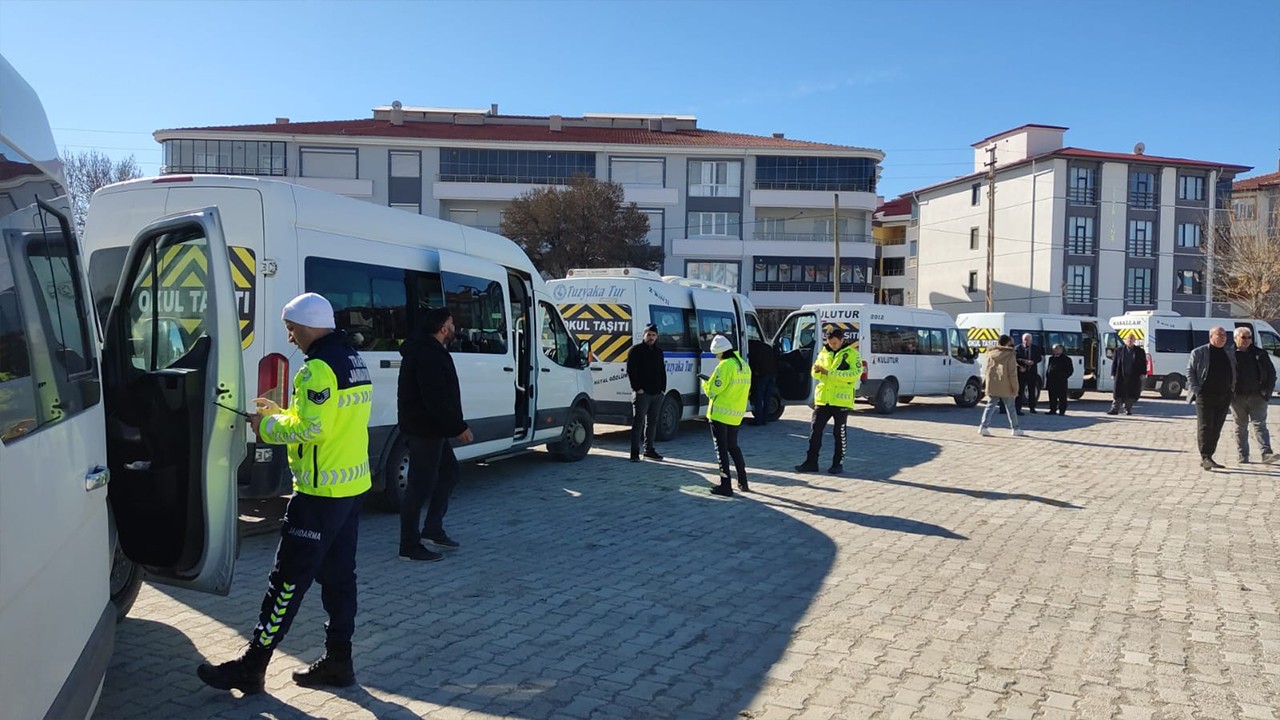 Kulu'da servis araçlarına denetim